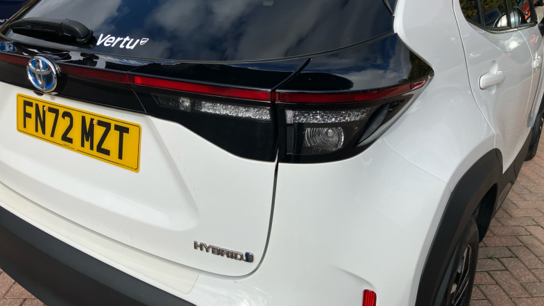 Toyota Yaris Cross 1.5 Hybrid Design 5dr CVT Hybrid Estate